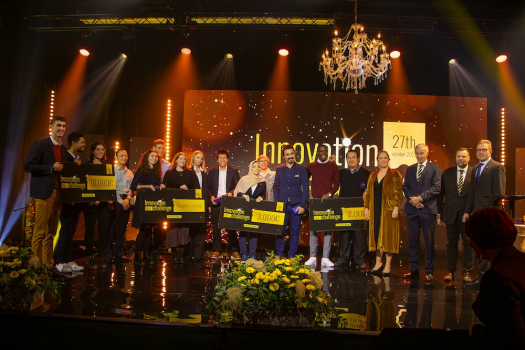 2023 Innovation Challenge finalistit, juontajat ja tuomarit